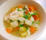 野菜と手羽先のスープ